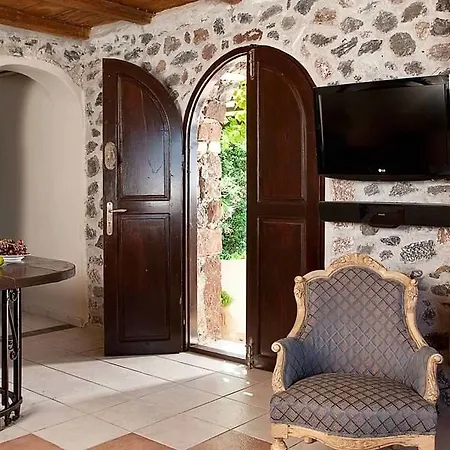 Lava & Lounge